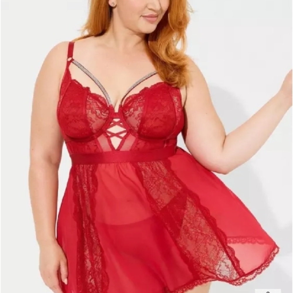 Elegant Red Lace Lingerie